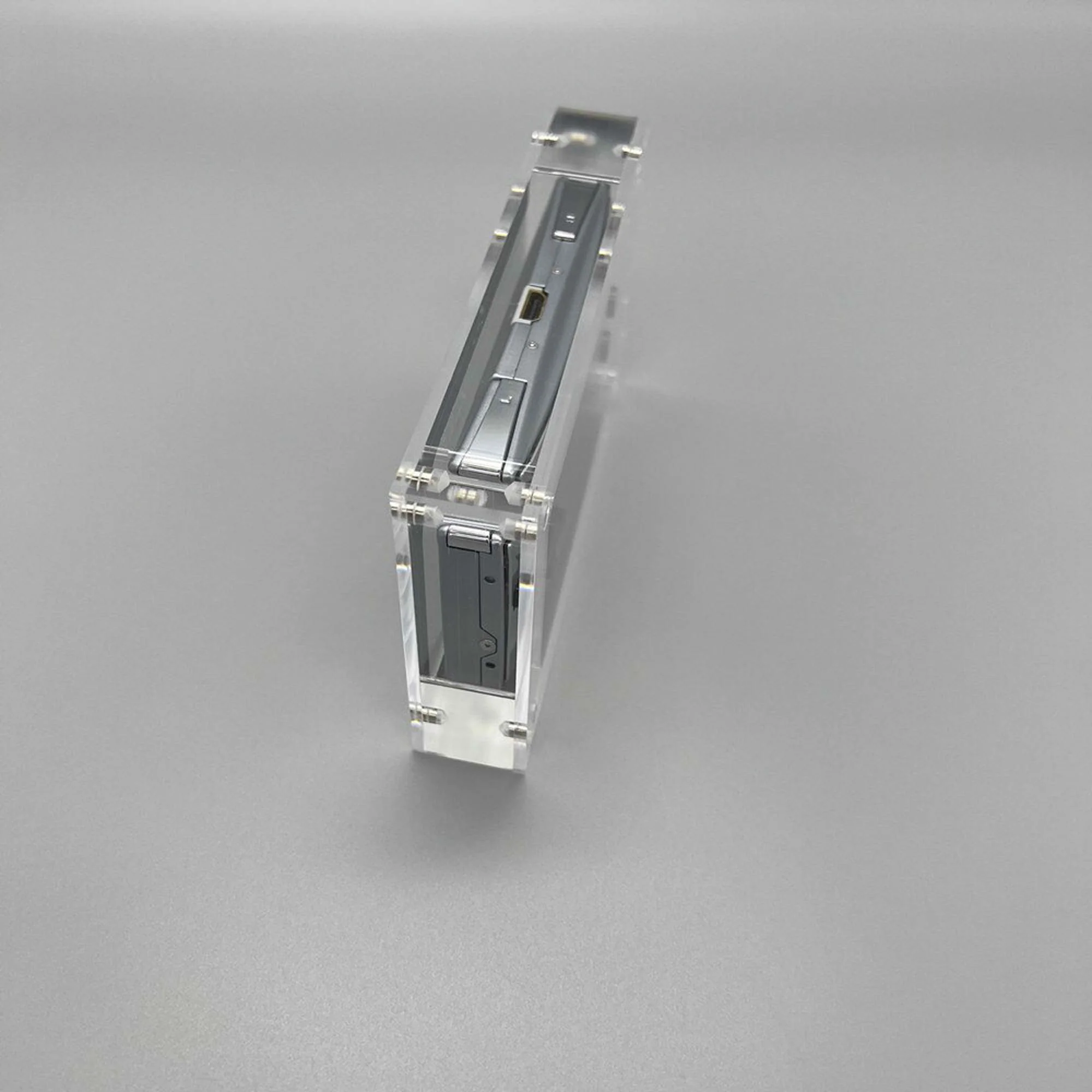 Game Boy Micro Acrylic Magnetic Case - Image 3